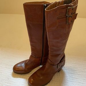 BORN B.O.C. Boots NWOT